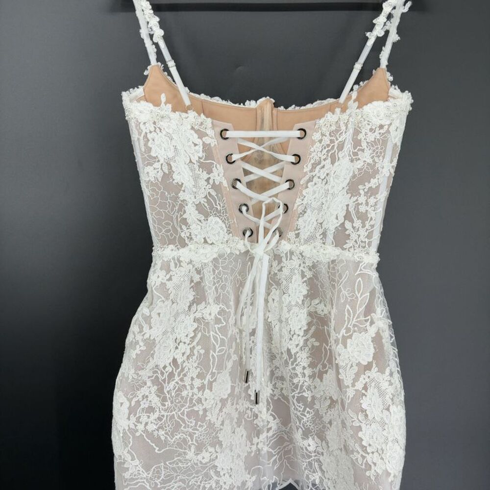 Rosie Etienne Lara Dress in White - Picture 4 of 9